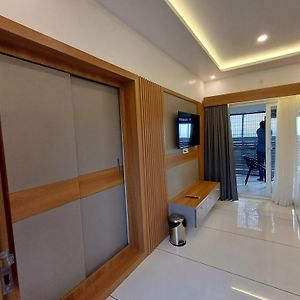 King Suite Sea View